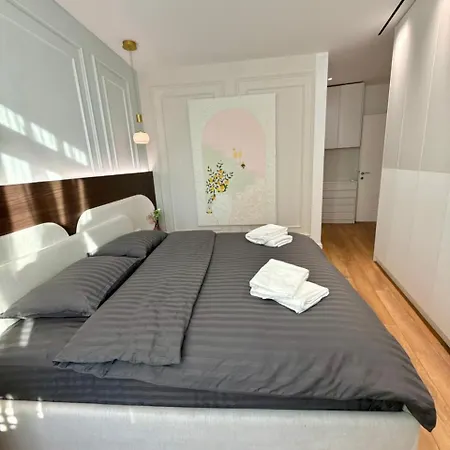 Luxury View Private Jacuzzi Apartamento Tirana